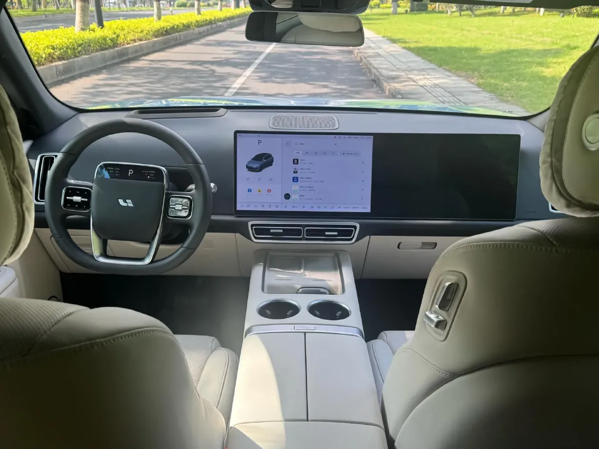 2025 Li L7 Range Extended 154HP REEV,autocango,china used car exporter,china ev exporter,chinese used car exporter,chinese used ev exporter