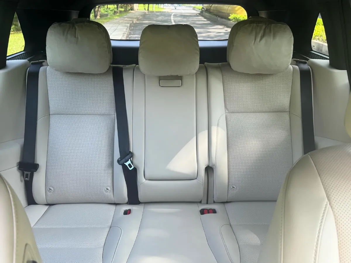 2025 Li L7 Range Extended 154HP REEV,autocango,china used car exporter,china ev exporter,chinese used car exporter,chinese used ev exporter