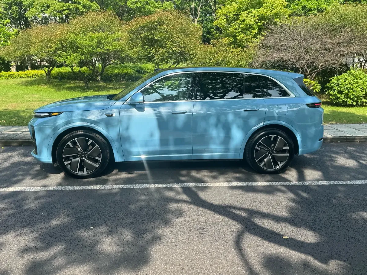 2025 Li L7 Range Extended 154HP REEV,autocango,china used car exporter,china ev exporter,chinese used car exporter,chinese used ev exporter