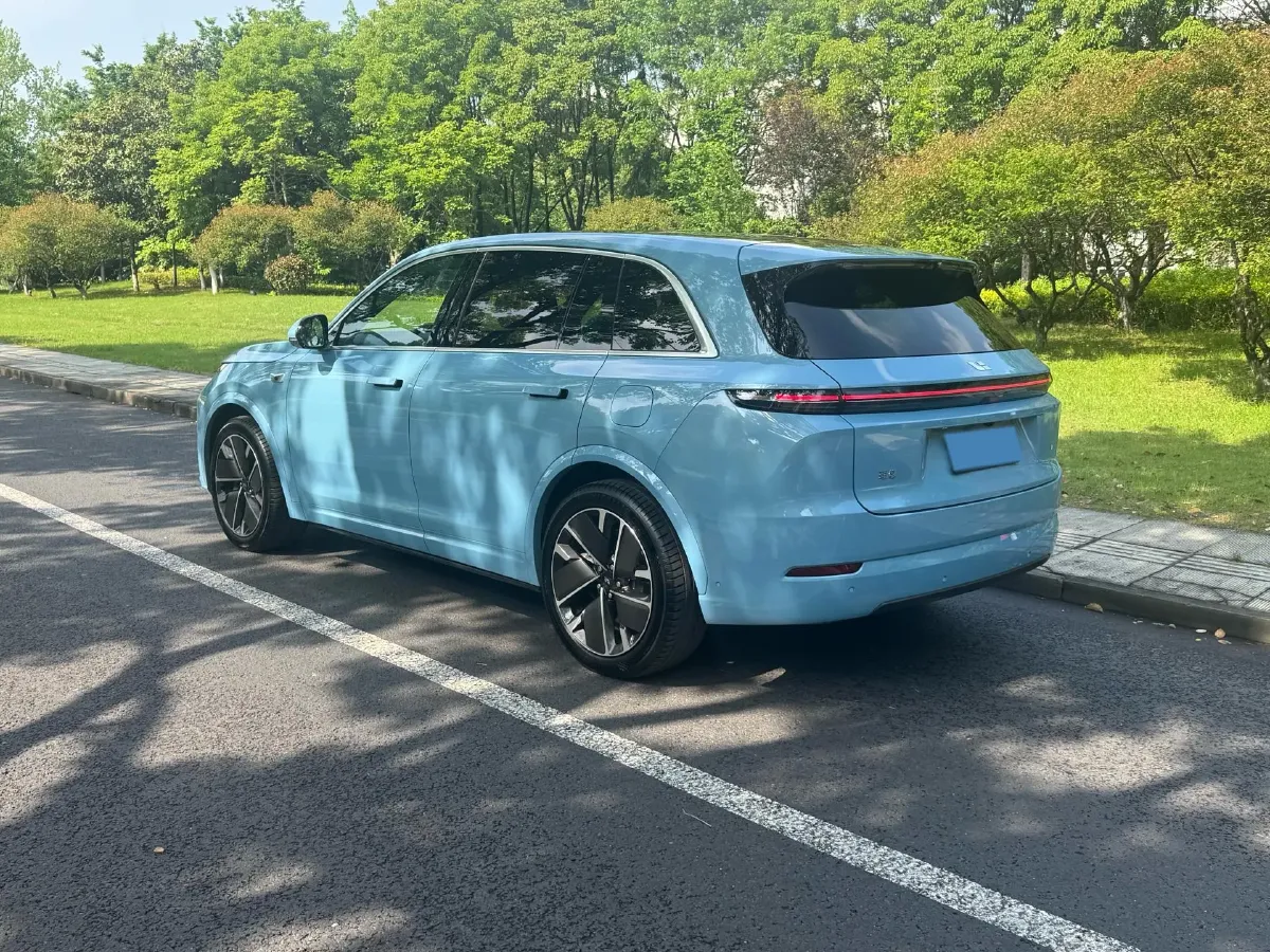 2025 Li L7 Range Extended 154HP REEV,autocango,china used car exporter,china ev exporter,chinese used car exporter,chinese used ev exporter
