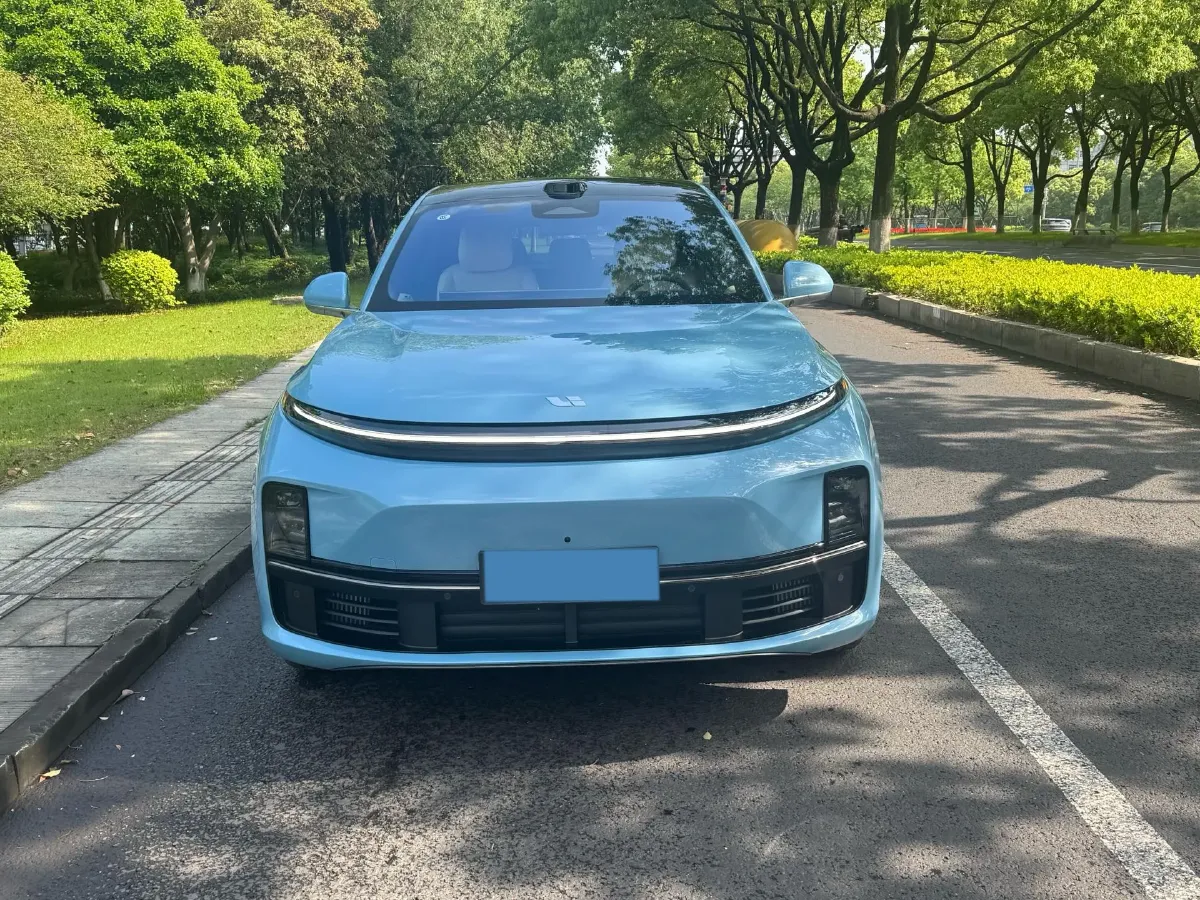 2025 Li L7 Range Extended 154HP REEV,autocango,china used car exporter,china ev exporter,chinese used car exporter,chinese used ev exporter