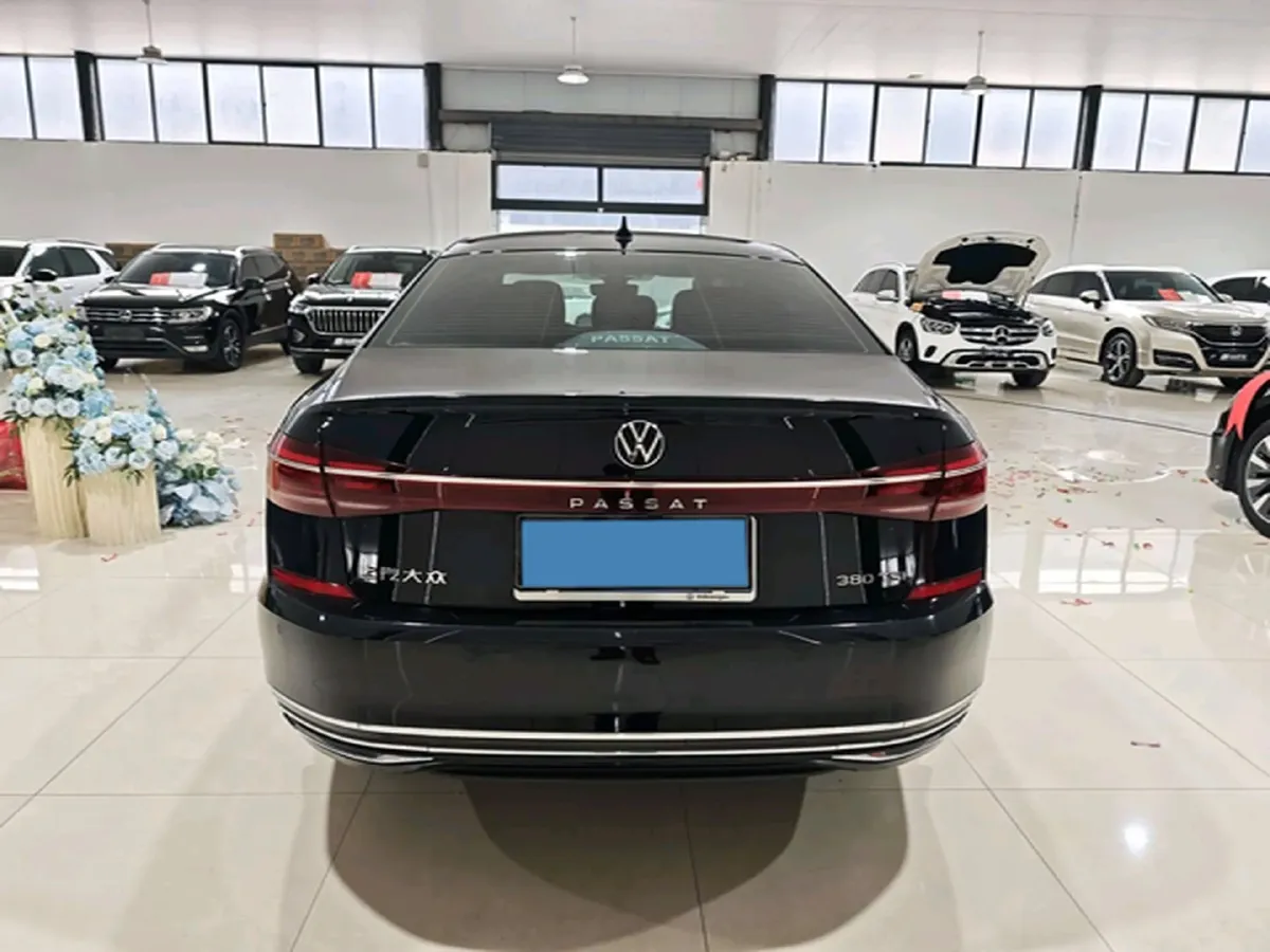 2023 Volkswagen Passat 2.0T 186HP L4 7DCT,autocango,china used car exporter,china ev exporter,chinese used car exporter,chinese used ev exporter