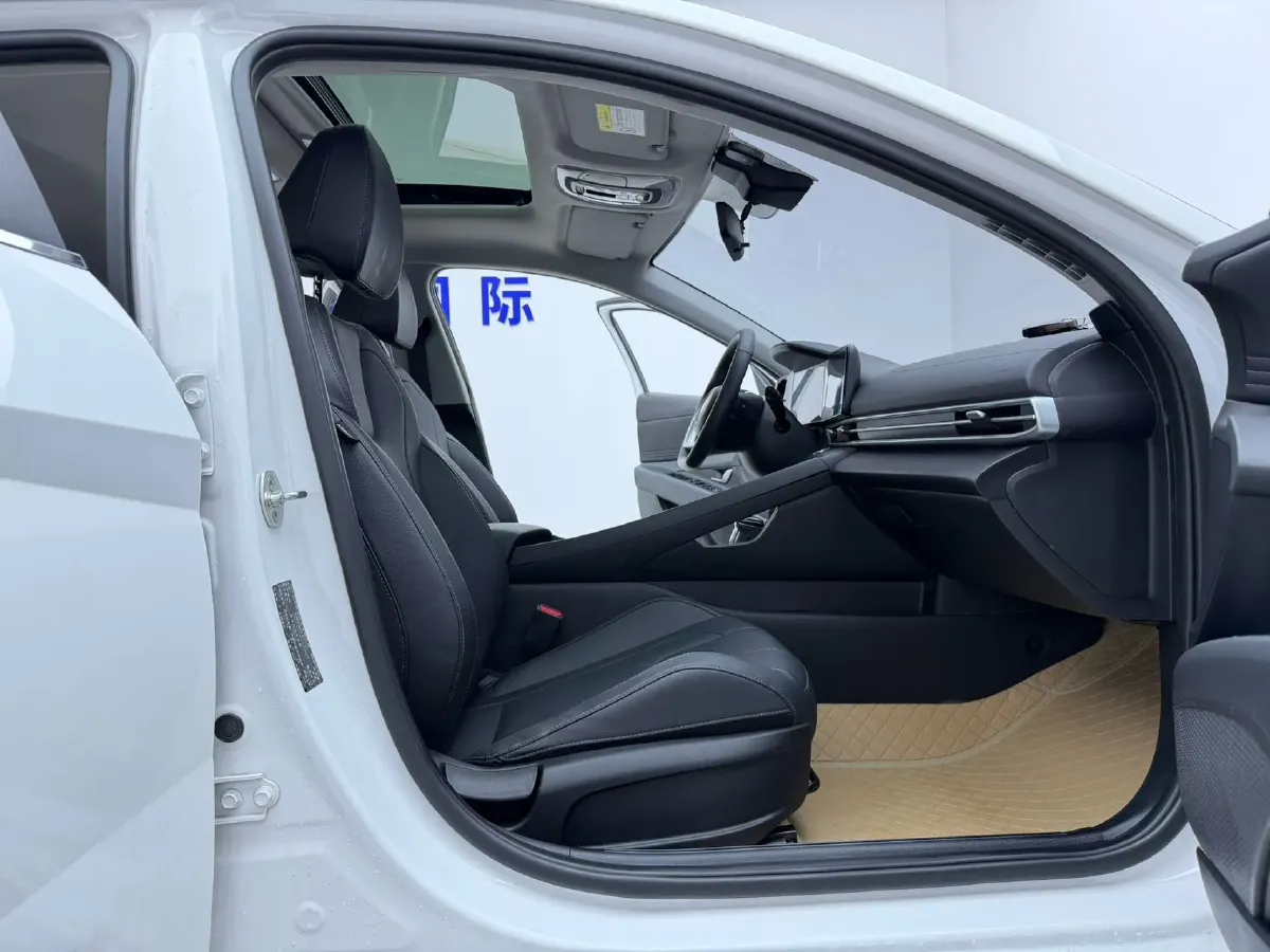 2022 Hyundai Elantra 1.5L 115HP L4 CVT,autocango,china used car exporter,china ev exporter,chinese used car exporter,chinese used ev exporter