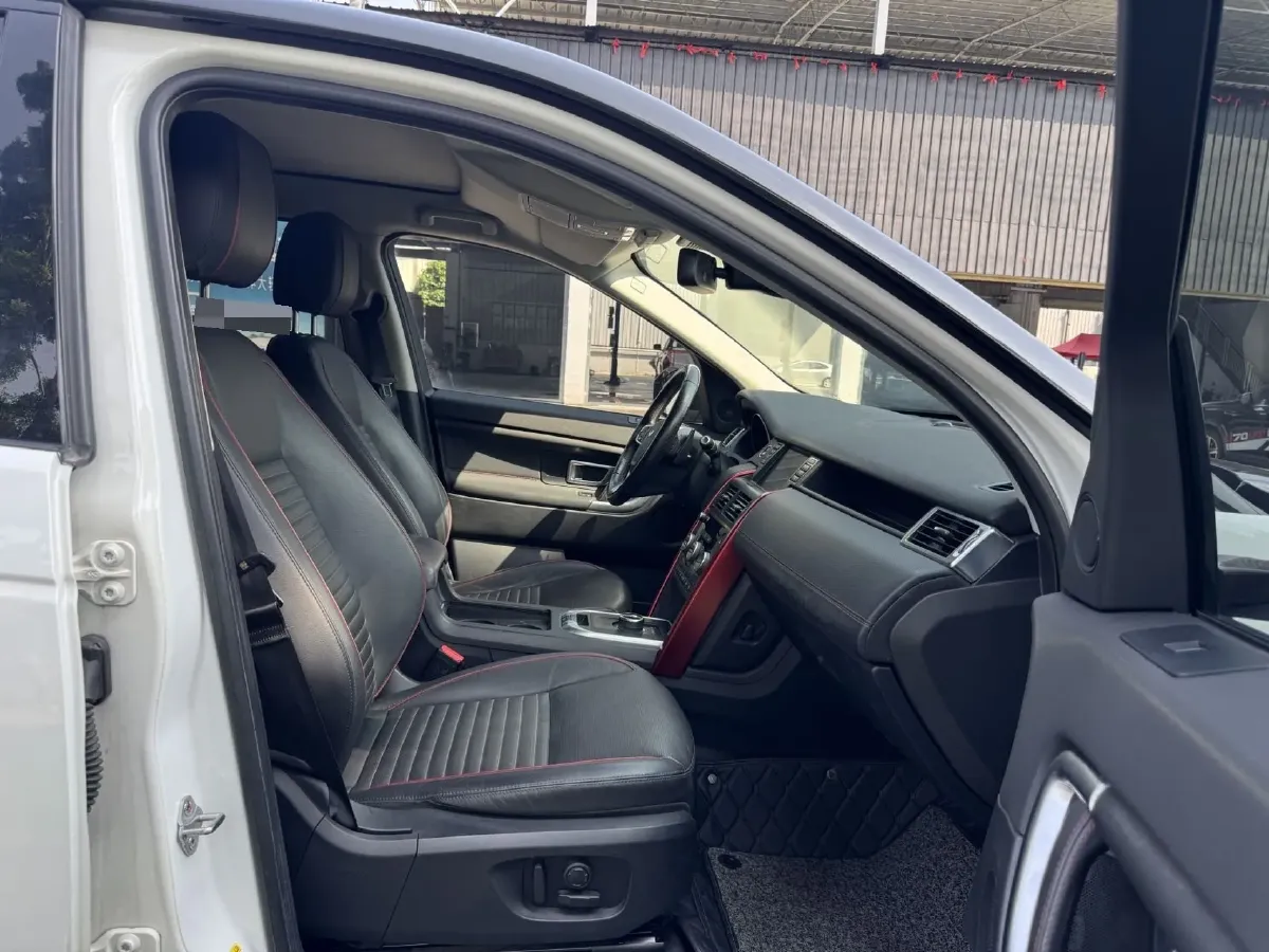 2019 Land Rover Discovery Sport 2.0T 241HP L4 9AT,autocango,china used car exporter,china ev exporter,chinese used car exporter,chinese used ev exporter