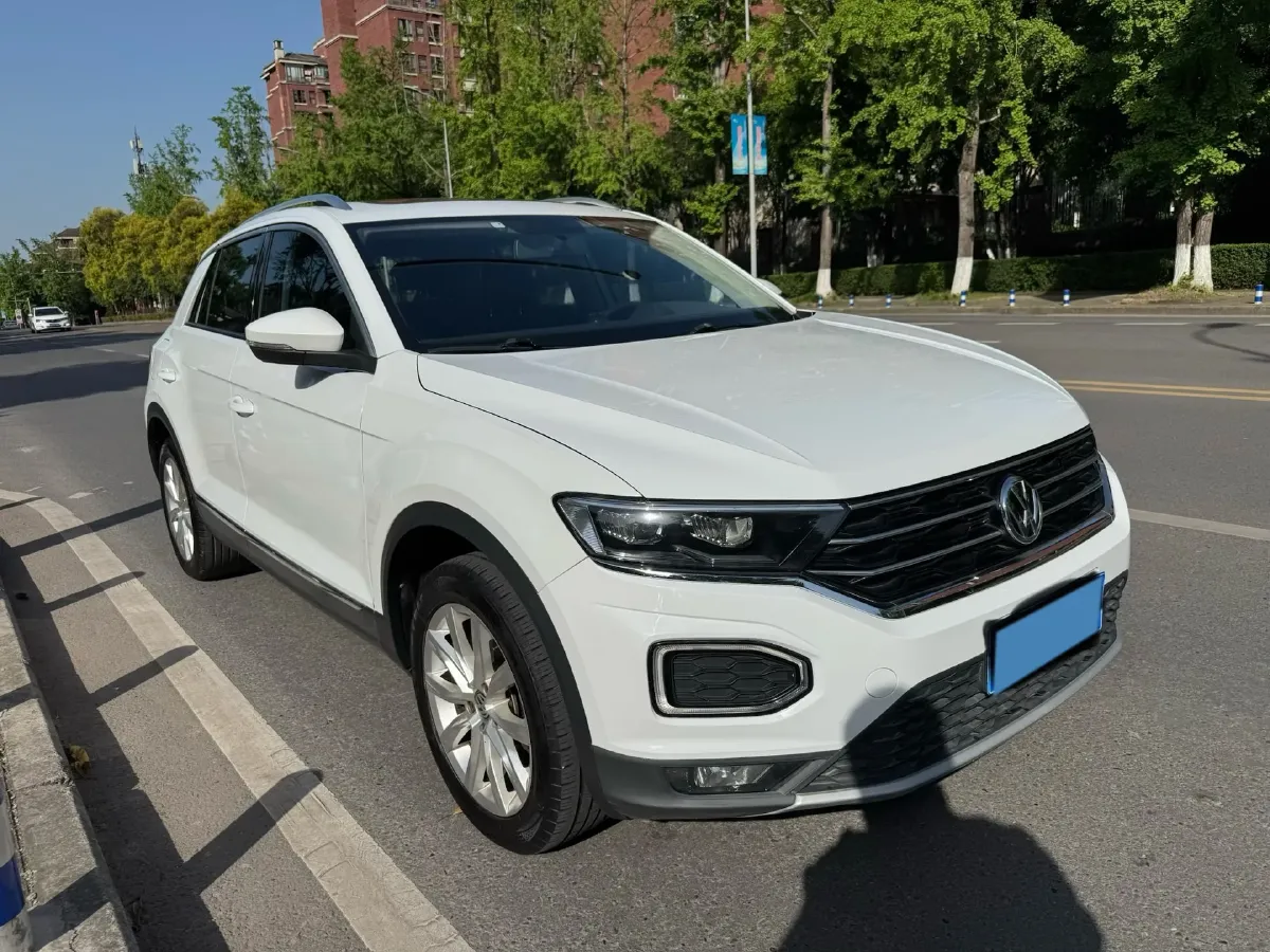 2020 Volkswagen T-Roc 1.4T 131HP L4 7DCT,autocango,china used car exporter,china ev exporter,chinese used car exporter,chinese used ev exporter