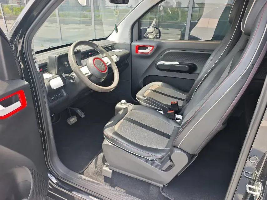 2022 WuLing HongGuang MINI EV BEV 17.3KWH,autocango,china used car exporter,china ev exporter,chinese used car exporter,chinese used ev exporter