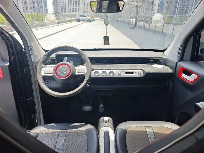 2022 WuLing HongGuang MINI EV BEV 17.3KWH,autocango,china used car exporter,china ev exporter,chinese used car exporter,chinese used ev exporter