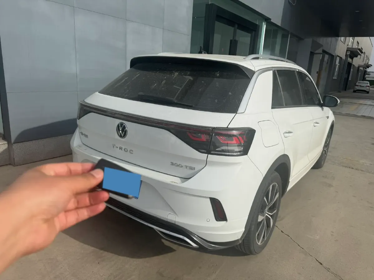 2023 Volkswagen T-Roc 1.5T 160HP L4 7DCT,autocango,china used car exporter,china ev exporter,chinese used car exporter,chinese used ev exporter