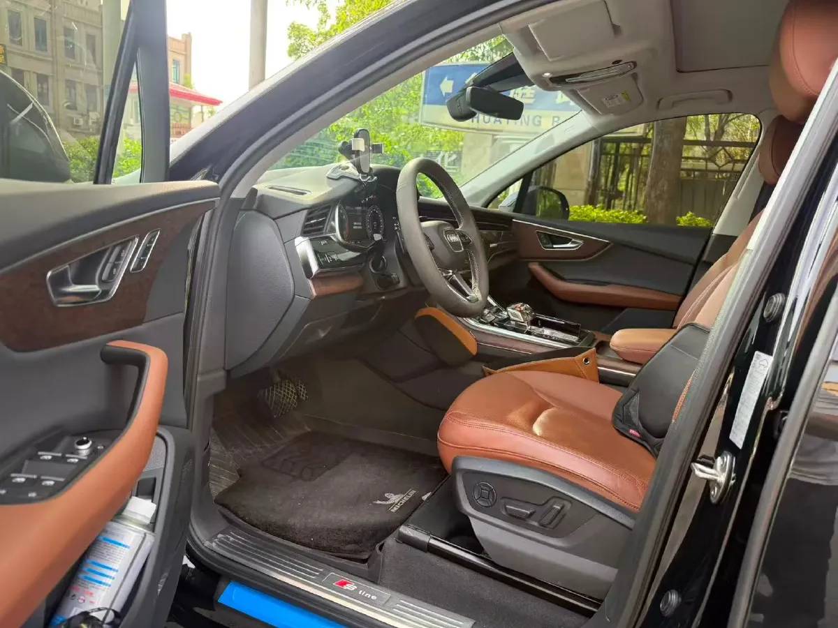 2022 Volkswagen Touareg 3.0T 340HP V6 8AT,autocango,china used car exporter,china ev exporter,chinese used car exporter,chinese used ev exporter