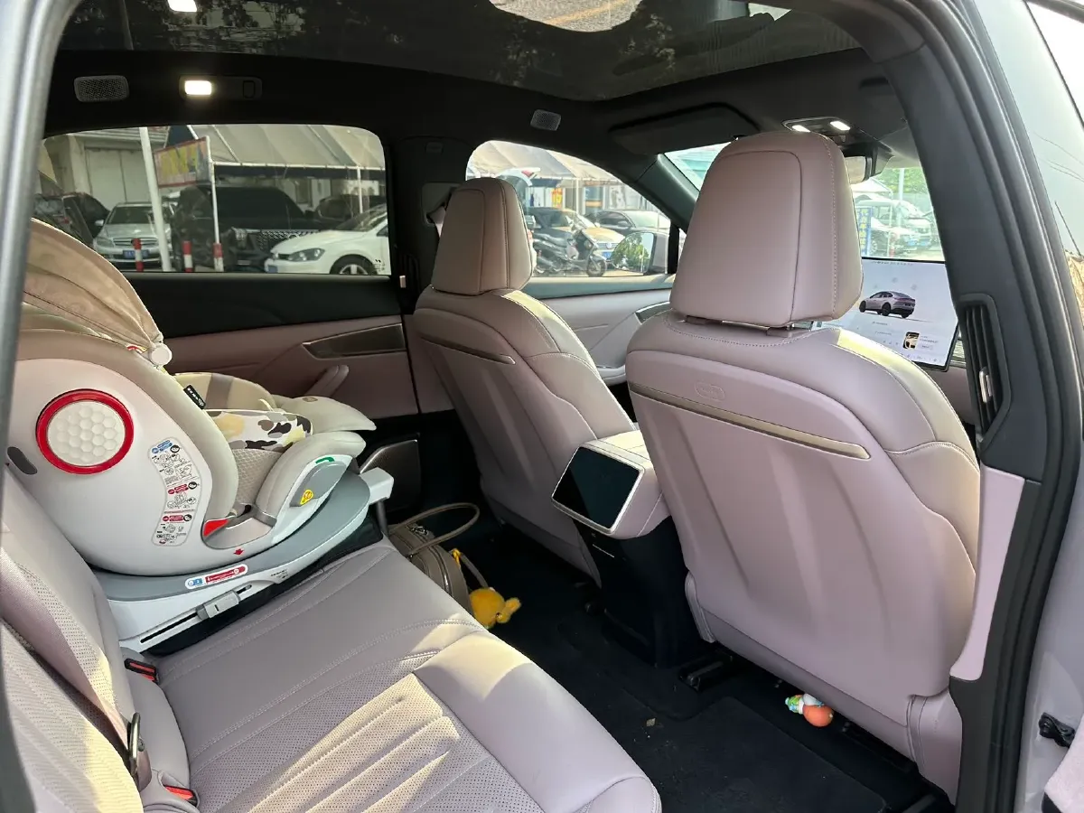 2024 ONVO L60 BEV 60KWH,autocango,china used car exporter,china ev exporter,chinese used car exporter,chinese used ev exporter