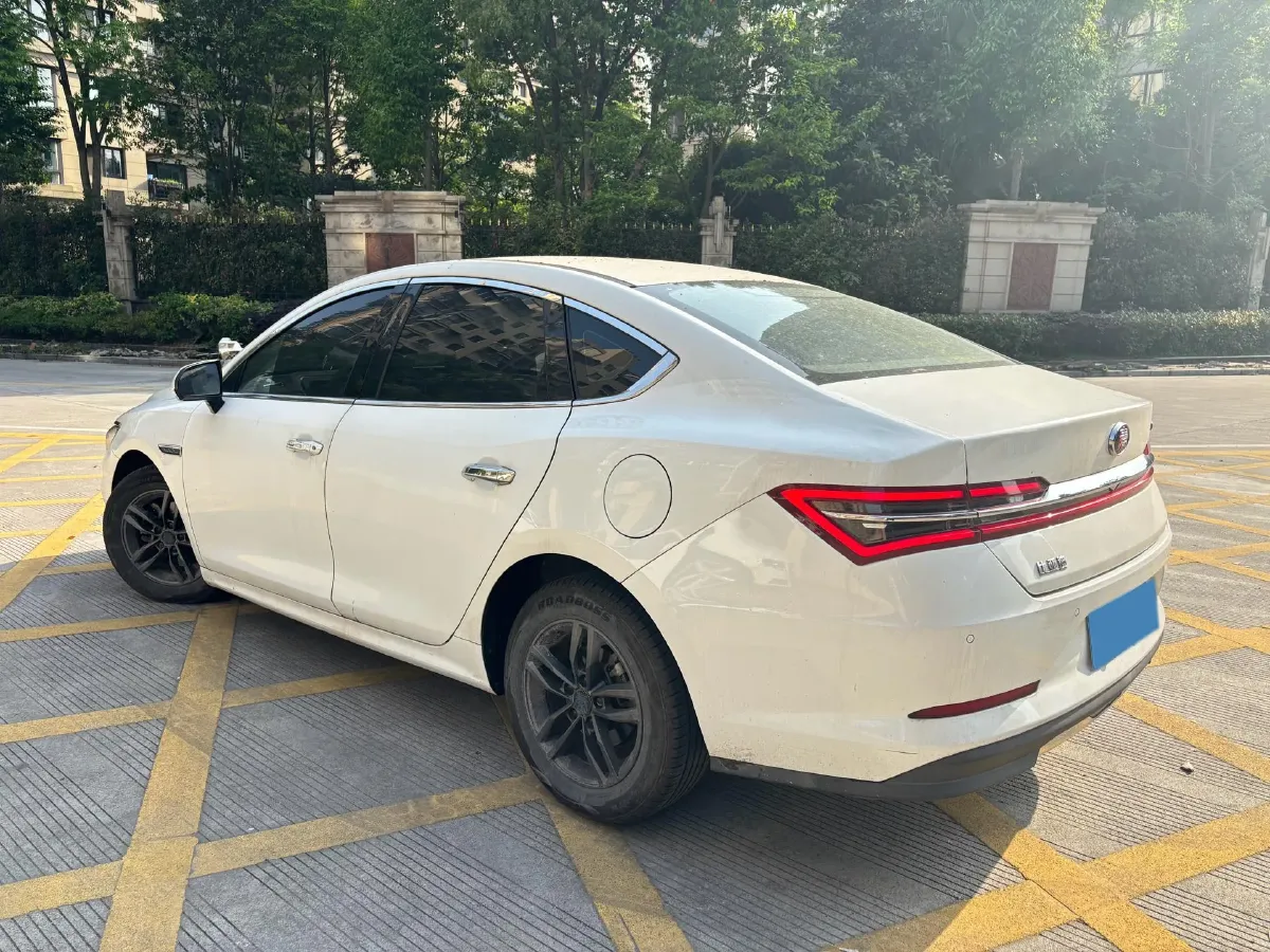 2019 BYD Qin Pro 1.5T 160HP L4 6MT,autocango,china used car exporter,china ev exporter,chinese used car exporter,chinese used ev exporter