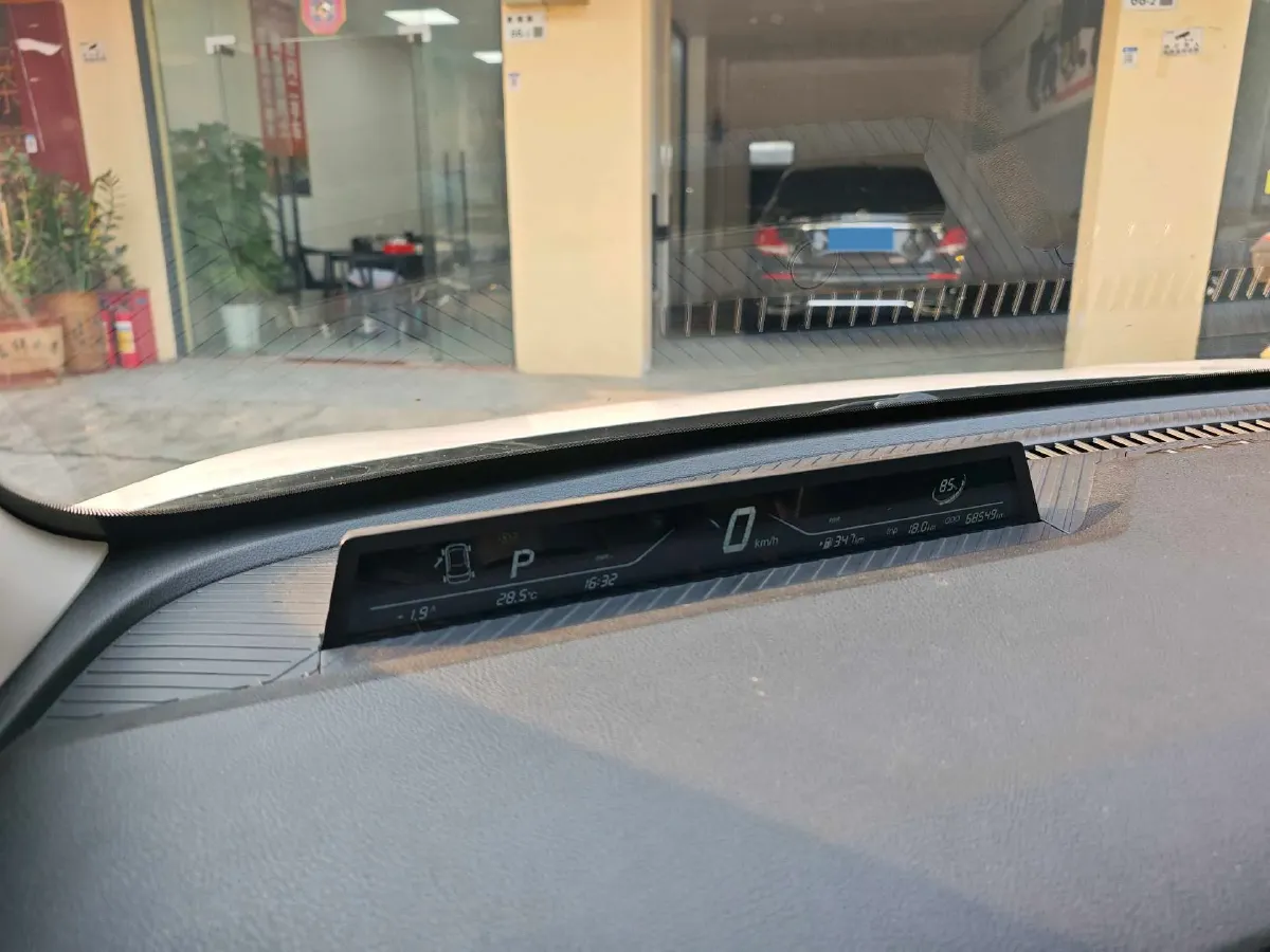 2022 ChangAn Oshan X7 Plus 1.5T 188HP L4 7DCT,autocango,china used car exporter,china ev exporter,chinese used car exporter,chinese used ev exporter