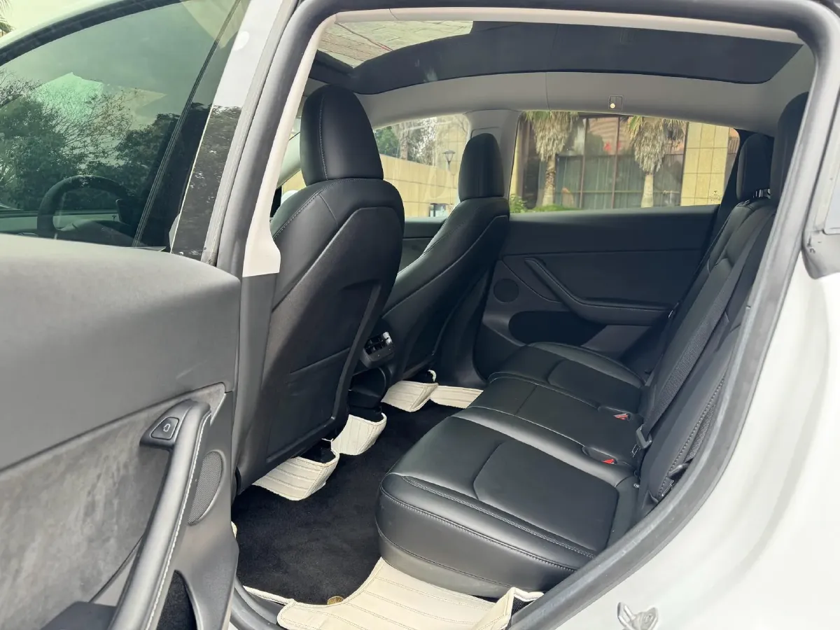 2022 Tesla Model Y BEV 60KWH,autocango,china used car exporter,china ev exporter,chinese used car exporter,chinese used ev exporter