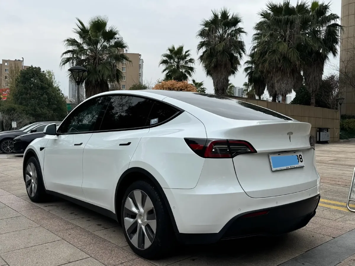 2022 Tesla Model Y BEV 60KWH,autocango,china used car exporter,china ev exporter,chinese used car exporter,chinese used ev exporter