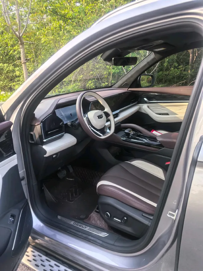 2024 Geely Monjaro 2.0T 218HP L4 7DCT,autocango,china used car exporter,china ev exporter,chinese used car exporter,chinese used ev exporter