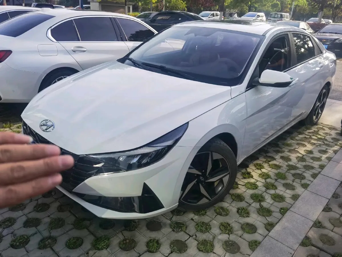 2021 Hyundai Elantra 1.5L 115HP L4 CVT,autocango,china used car exporter,china ev exporter,chinese used car exporter,chinese used ev exporter