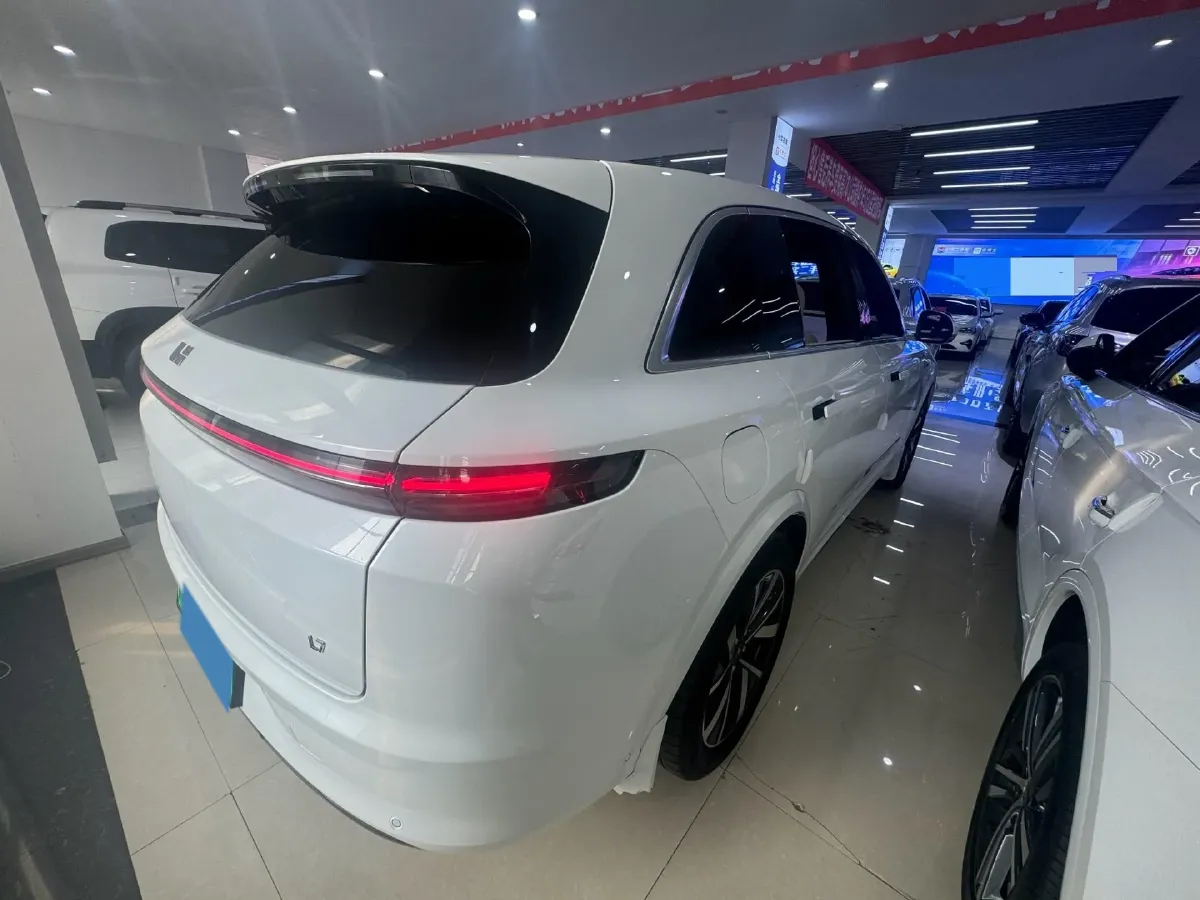 2023 Li L7 Range Extended 154HP REEV 40.9KWH,autocango,china used car exporter,china ev exporter,chinese used car exporter,chinese used ev exporter