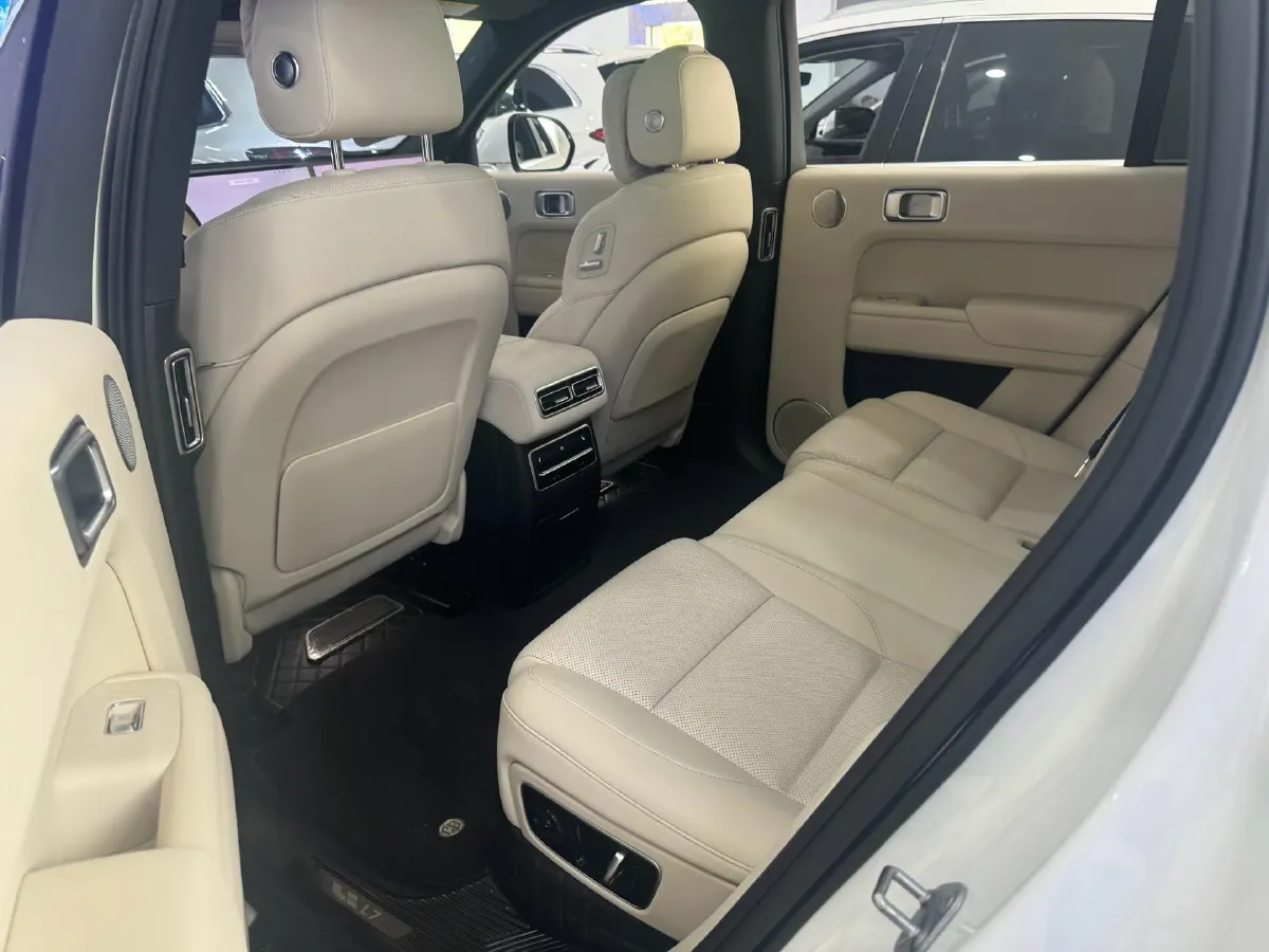 2023 Li L7 Range Extended 154HP REEV 40.9KWH,autocango,china used car exporter,china ev exporter,chinese used car exporter,chinese used ev exporter