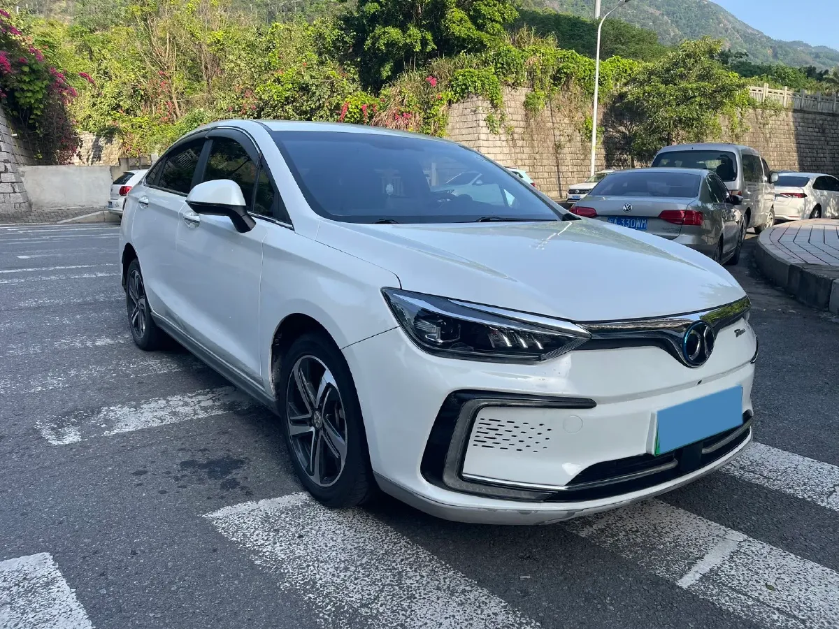 2018 BeiJing Auto EU5 BEV 53.66KWH,autocango,china used car exporter,china ev exporter,chinese used car exporter,chinese used ev exporter