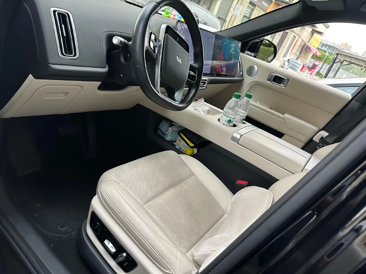 2024 Li L8 Range Extended 154HP REEV 42.8KWH,autocango,china used car exporter,china ev exporter,chinese used car exporter,chinese used ev exporter