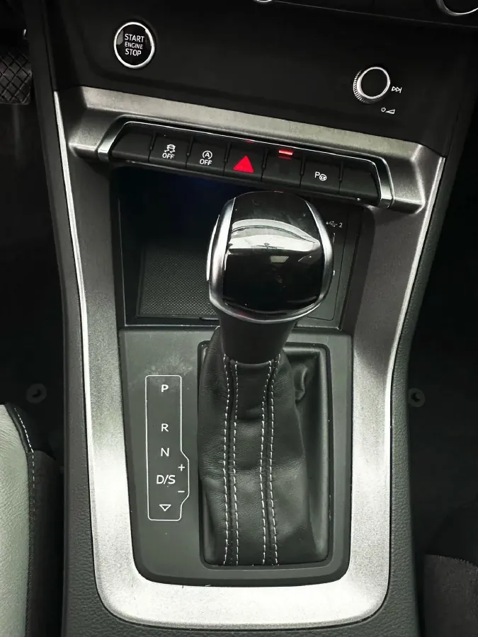 2022 Audi Q3 1.4T 150HP L4 7DCT,autocango,china used car exporter,china ev exporter,chinese used car exporter,chinese used ev exporter