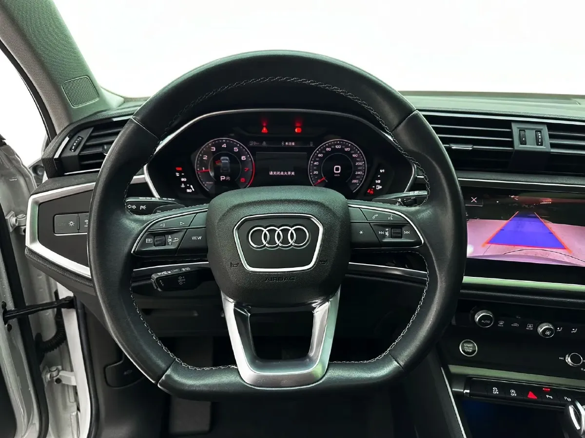 2022 Audi Q3 1.4T 150HP L4 7DCT,autocango,china used car exporter,china ev exporter,chinese used car exporter,chinese used ev exporter