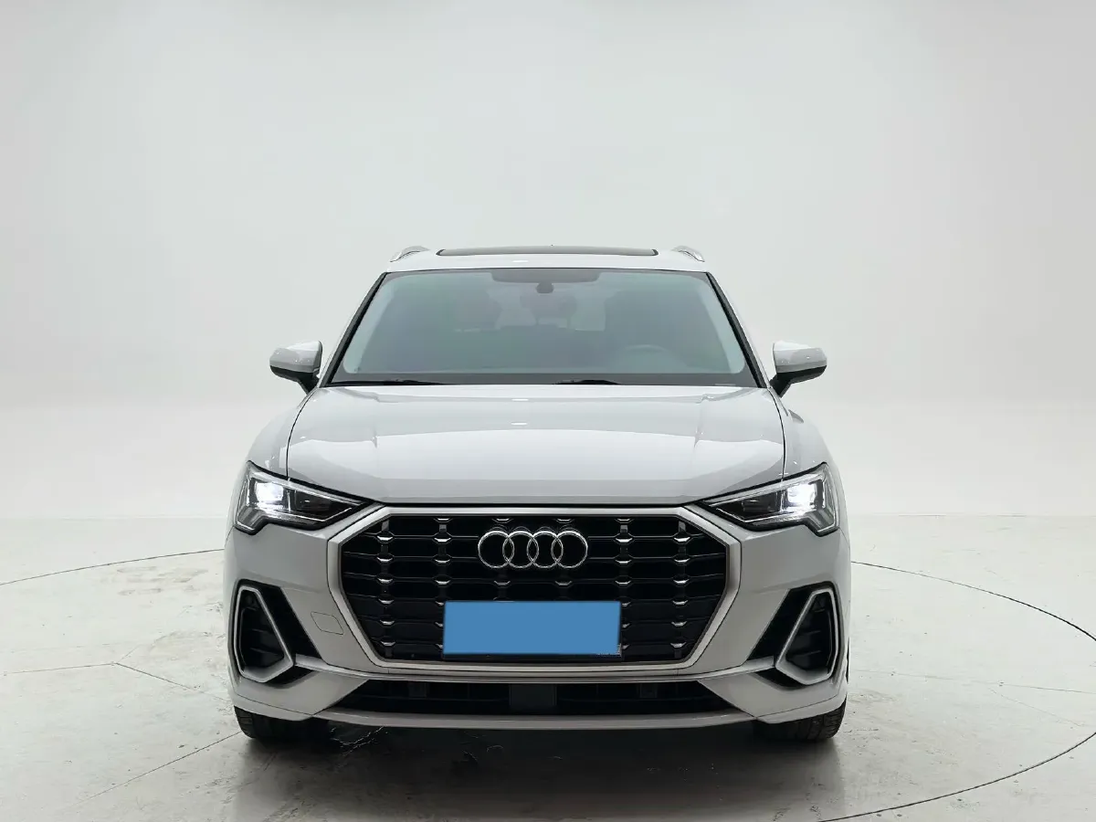2022 Audi Q3 1.4T 150HP L4 7DCT,autocango,china used car exporter,china ev exporter,chinese used car exporter,chinese used ev exporter