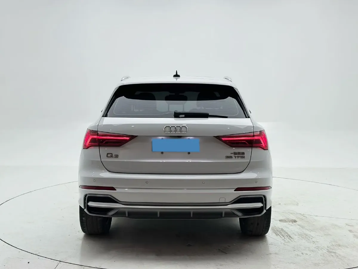 2022 Audi Q3 1.4T 150HP L4 7DCT,autocango,china used car exporter,china ev exporter,chinese used car exporter,chinese used ev exporter