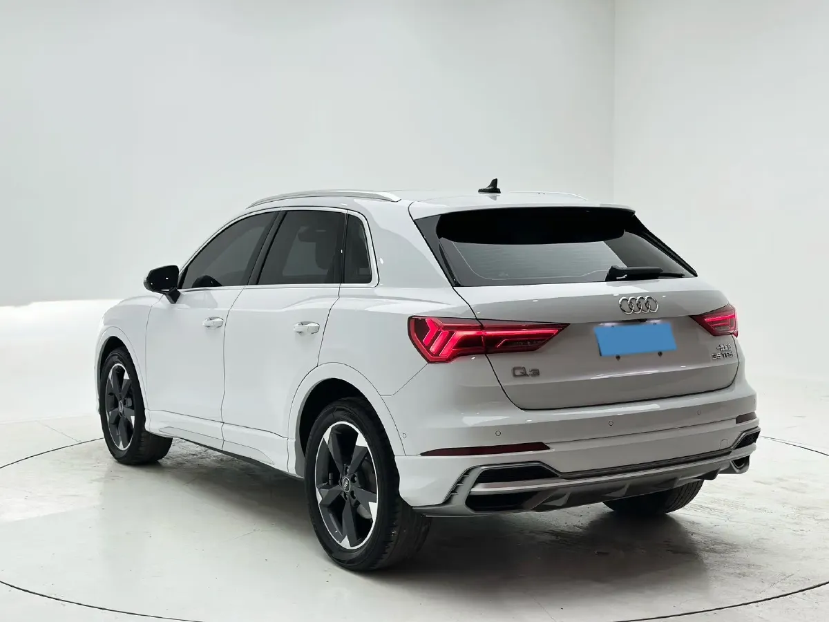 2022 Audi Q3 1.4T 150HP L4 7DCT,autocango,china used car exporter,china ev exporter,chinese used car exporter,chinese used ev exporter