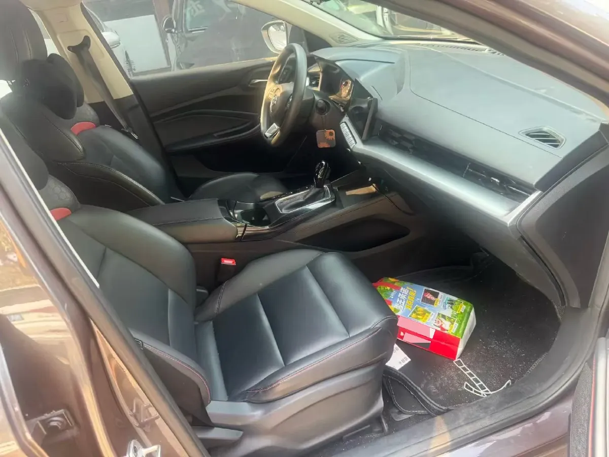 2021 MG 5 1.5L 120HP L4 CVT,autocango,china used car exporter,china ev exporter,chinese used car exporter,chinese used ev exporter