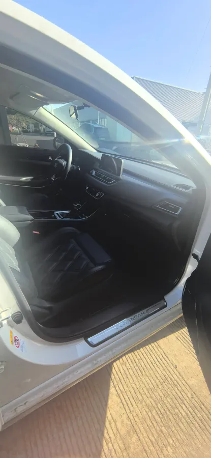 2022 ChangAn Raeton CC 1.5T 188HP L4 7DCT,autocango,china used car exporter,china ev exporter,chinese used car exporter,chinese used ev exporter