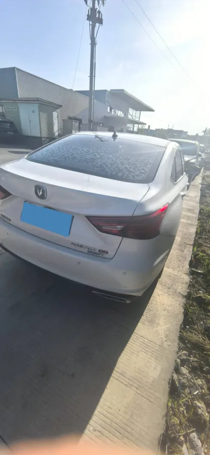 2022 ChangAn Raeton CC 1.5T 188HP L4 7DCT,autocango,china used car exporter,china ev exporter,chinese used car exporter,chinese used ev exporter