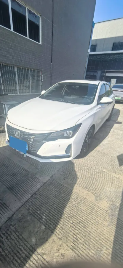 2022 ChangAn Raeton CC 1.5T 188HP L4 7DCT,autocango,china used car exporter,china ev exporter,chinese used car exporter,chinese used ev exporter
