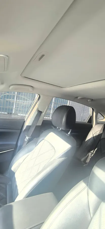 2022 ChangAn Raeton CC 1.5T 188HP L4 7DCT,autocango,china used car exporter,china ev exporter,chinese used car exporter,chinese used ev exporter