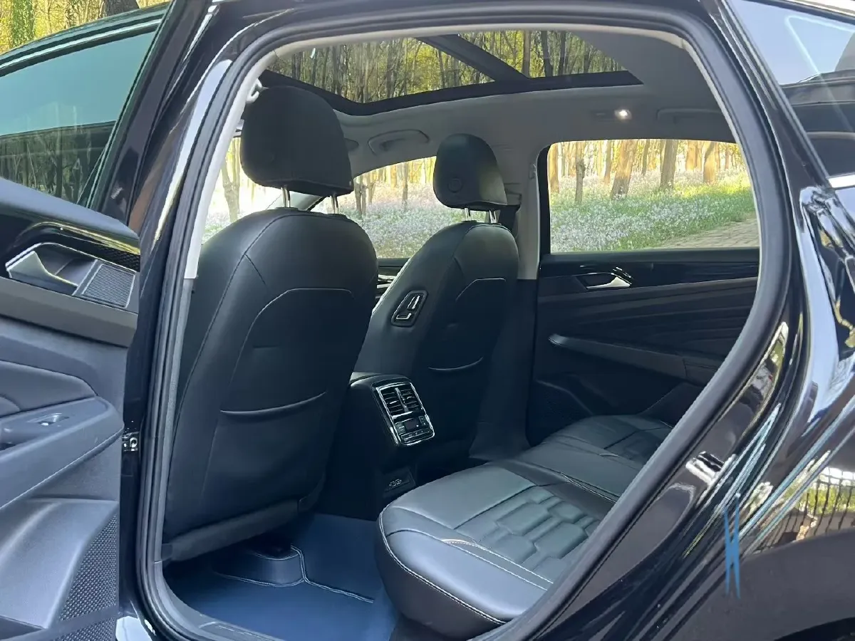 2019 Skoda Kodiak 2.0T 186HP L4 7DCT,autocango,china used car exporter,china ev exporter,chinese used car exporter,chinese used ev exporter