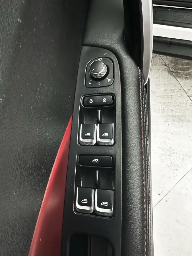 2021 Geely Coolray 1.4T 141HP L4 6DCT,autocango,china used car exporter,china ev exporter,chinese used car exporter,chinese used ev exporter