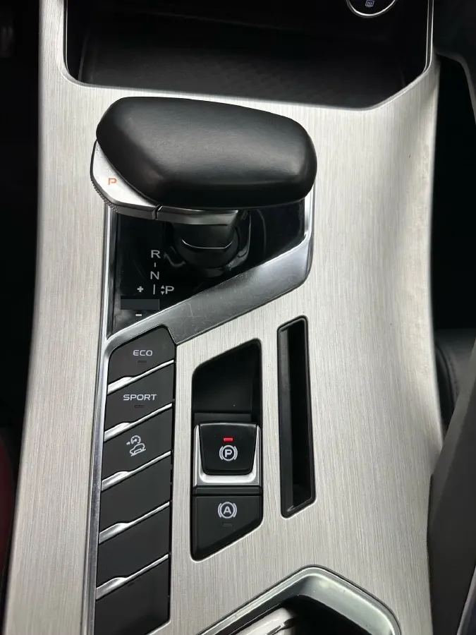 2021 Geely Coolray 1.4T 141HP L4 6DCT,autocango,china used car exporter,china ev exporter,chinese used car exporter,chinese used ev exporter