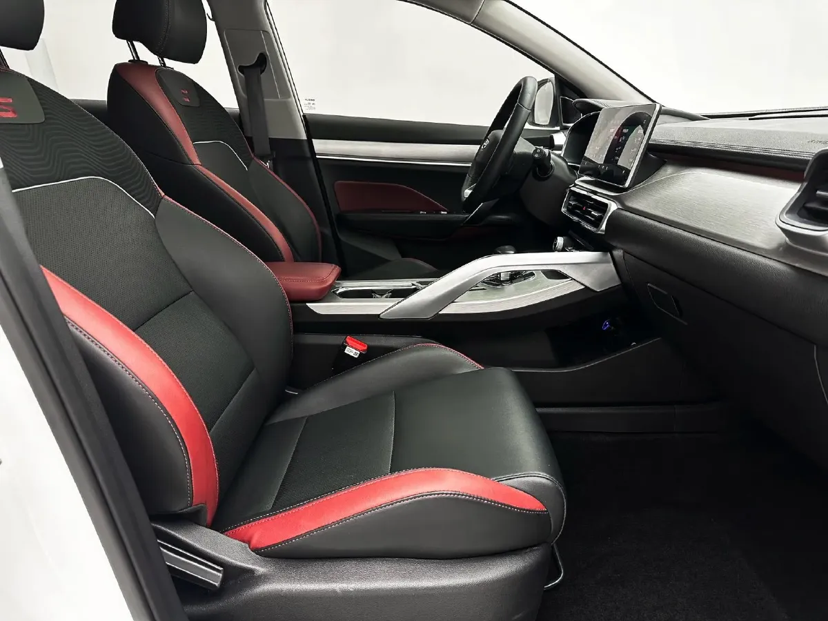 2021 Geely Coolray 1.4T 141HP L4 6DCT,autocango,china used car exporter,china ev exporter,chinese used car exporter,chinese used ev exporter