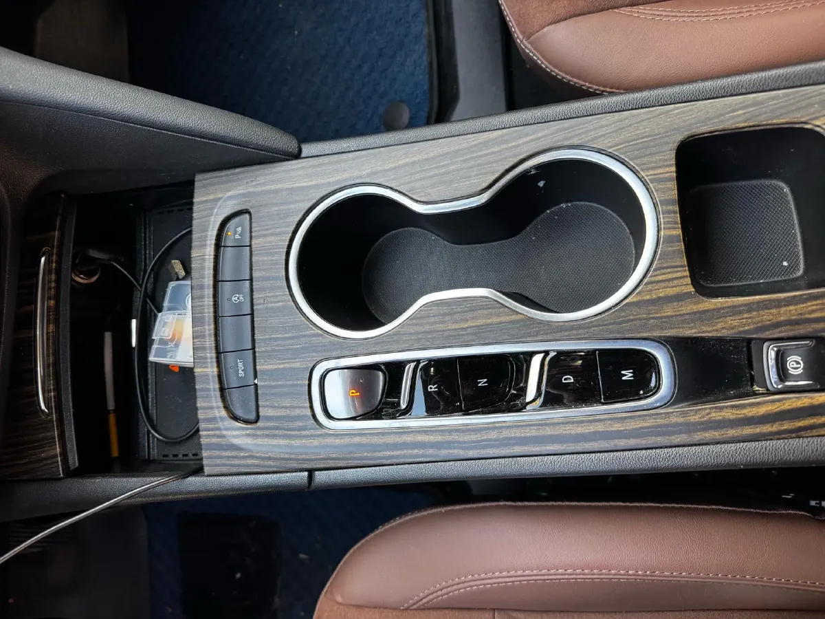 2024 Buick Regal 2.0T 237HP L4 9AT,autocango,china used car exporter,china ev exporter,chinese used car exporter,chinese used ev exporter