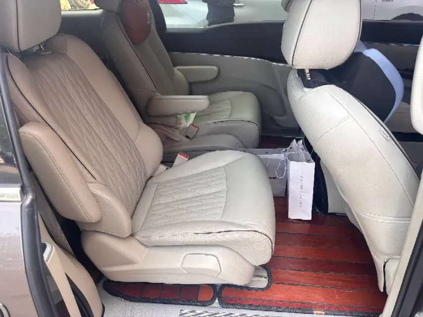 2021 Buick GL8 2.0T 237HP L4 9AT,autocango,china used car exporter,china ev exporter,chinese used car exporter,chinese used ev exporter