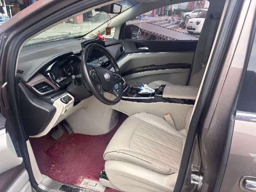 2021 Buick GL8 2.0T 237HP L4 9AT,autocango,china used car exporter,china ev exporter,chinese used car exporter,chinese used ev exporter