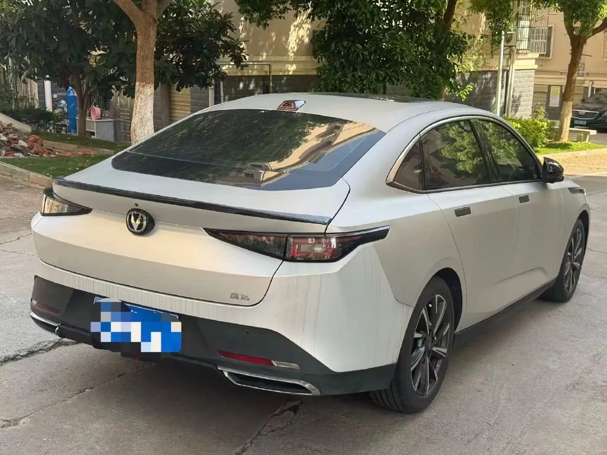 2023 ChangAn Oshan Z6 1.5T 188HP L4 7DCT,autocango,china used car exporter,china ev exporter,chinese used car exporter,chinese used ev exporter