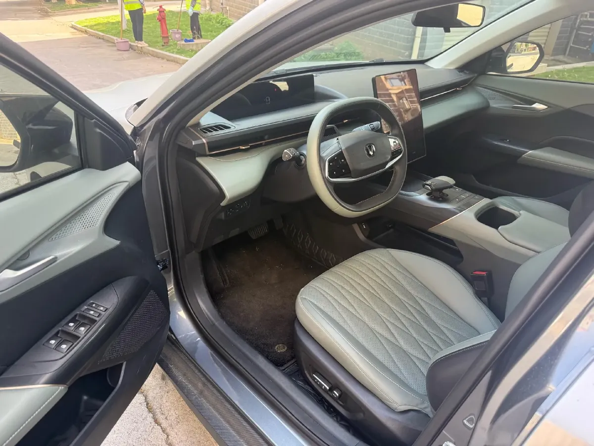 2023 ChangAn Oshan Z6 1.5T 188HP L4 7DCT,autocango,china used car exporter,china ev exporter,chinese used car exporter,chinese used ev exporter