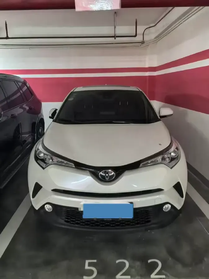 2020 Toyota C-HR 2.0L 171HP L4 CVT,autocango,china used car exporter,china ev exporter,chinese used car exporter,chinese used ev exporter