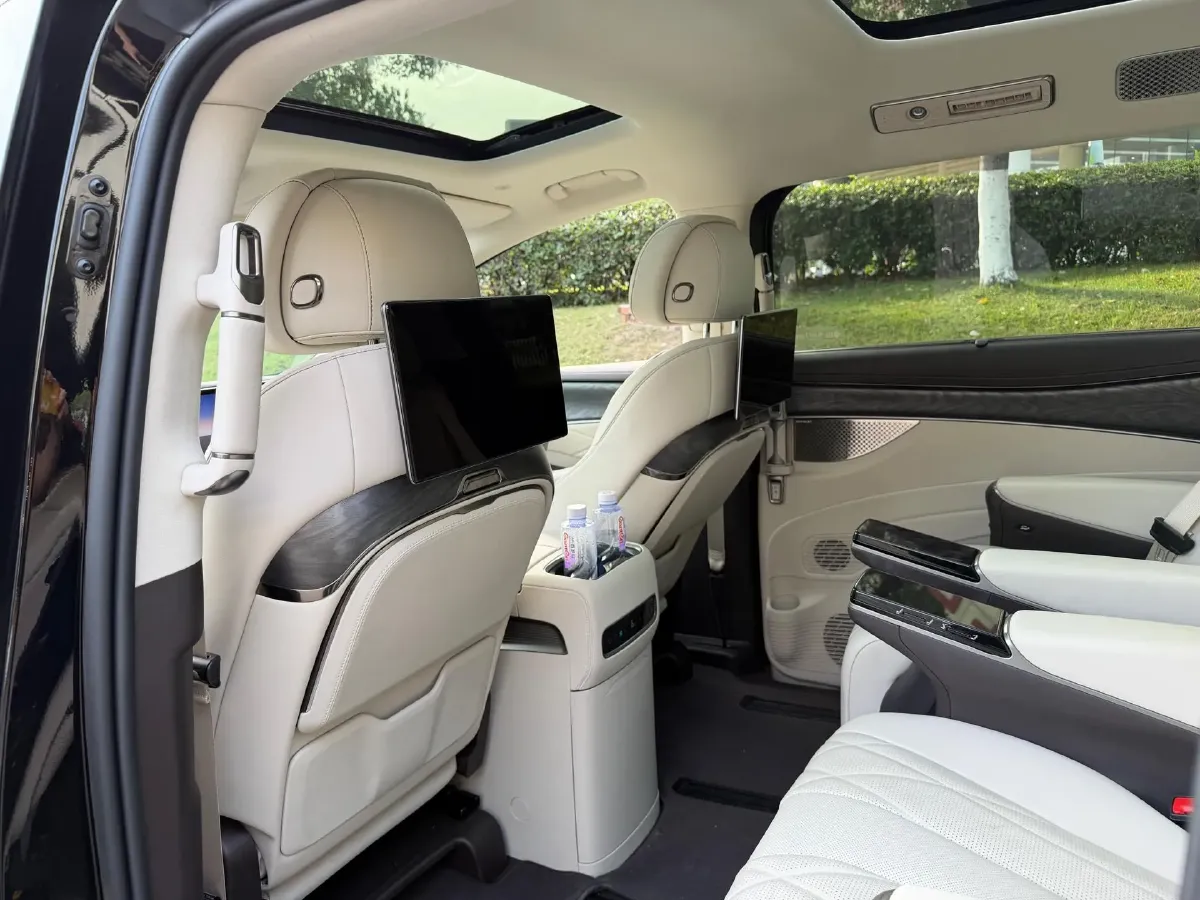 2024 Denza D9 1.5T 139HP L4 E-CVT PHEV 40KWH,autocango,china used car exporter,china ev exporter,chinese used car exporter,chinese used ev exporter