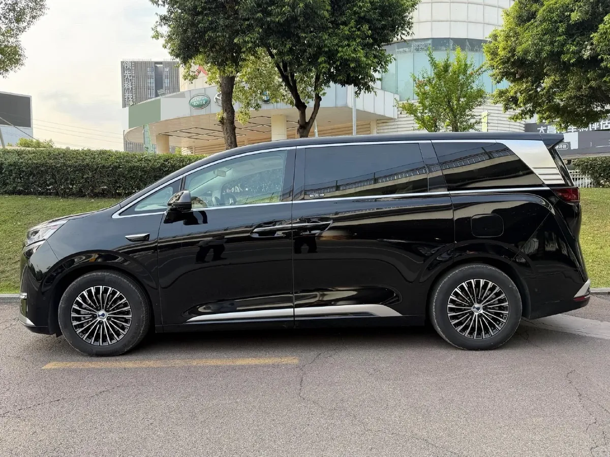 2024 Denza D9 1.5T 139HP L4 E-CVT PHEV 40KWH,autocango,china used car exporter,china ev exporter,chinese used car exporter,chinese used ev exporter