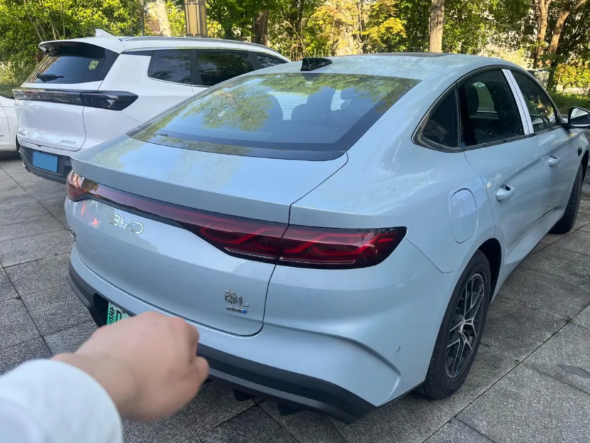 2026 BYD QinL 1.5L 101HP L4 E-CVT PHEV,autocango,china used car exporter,china ev exporter,chinese used car exporter,chinese used ev exporter