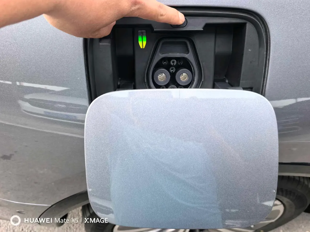 2022 HongQi E-HS9 BEV 120KWH,autocango,china used car exporter,china ev exporter,chinese used car exporter,chinese used ev exporter