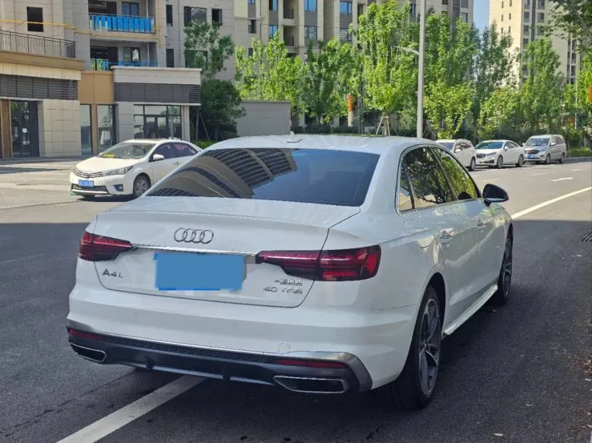 2020 Audi A4L 2.0T 190HP L4 7DCT,autocango,china used car exporter,china ev exporter,chinese used car exporter,chinese used ev exporter