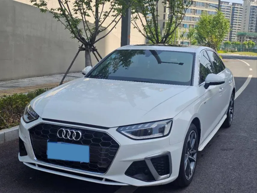 2020 Audi A4L 2.0T 190HP L4 7DCT,autocango,china used car exporter,china ev exporter,chinese used car exporter,chinese used ev exporter